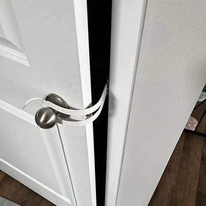 Pet Door Holder - Onemart